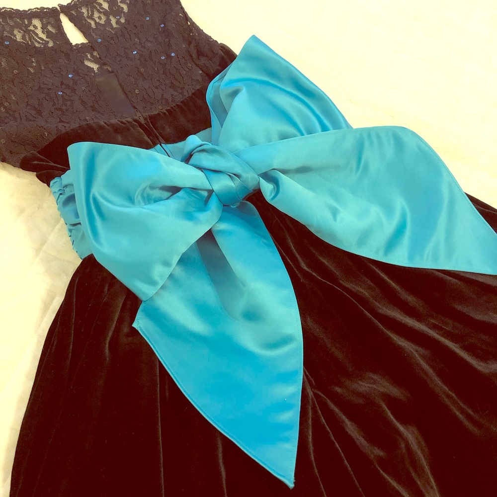 🔥🔥NWT Black Velvet Betsy Johnson Party Dress🔥🔥